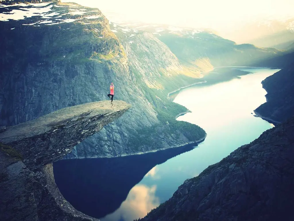 monetize distributed channels