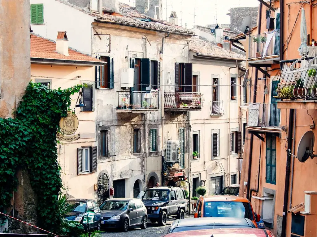 benchmark bleeding-edge markets